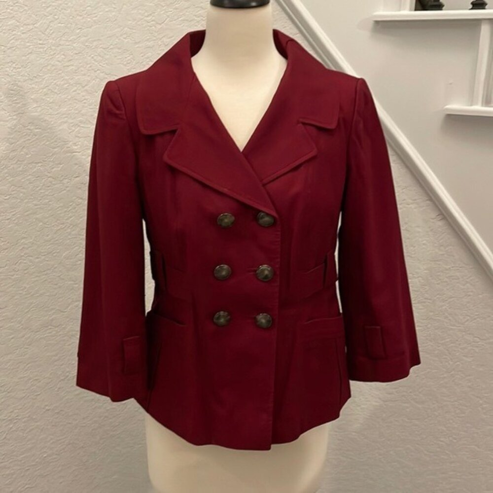 Dark red Banana Republic short trench coat. Pretty texture and button detail. 8